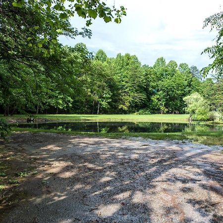 Cabin Of Dreams, 3 Bedroom Water View, Wifi, Hot Tub, Pool Table, Sleep 8 セバービル エクステリア 写真